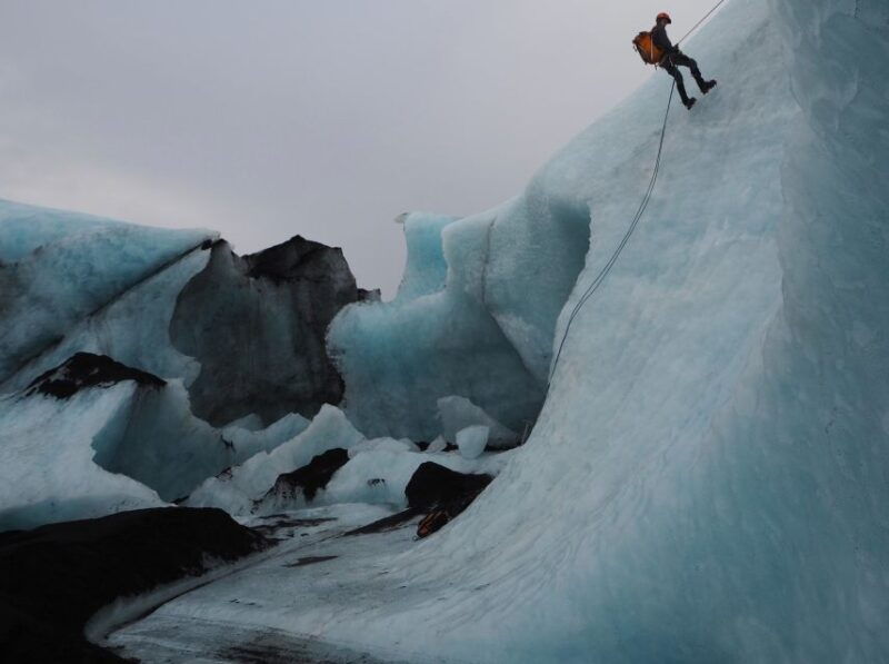solheimajokull-ice-climb-and-glacier-hike