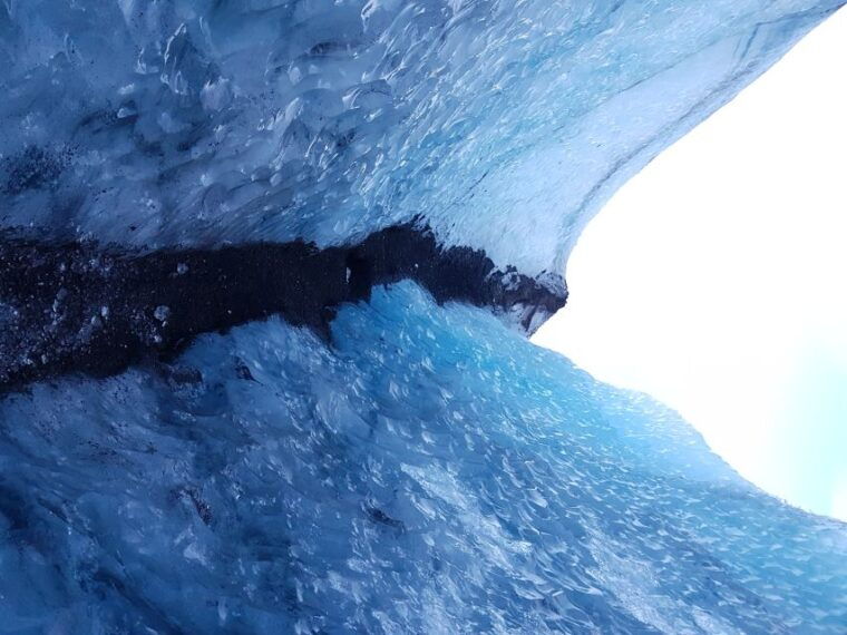 solheimajokull-ice-climbing-tour