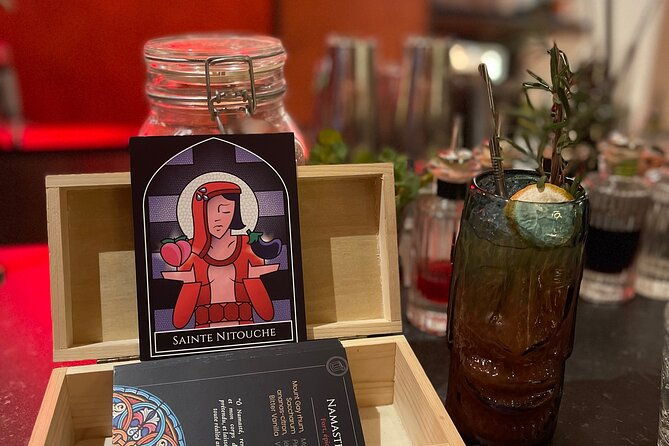 solo-in-paris-meetup-in-a-bar