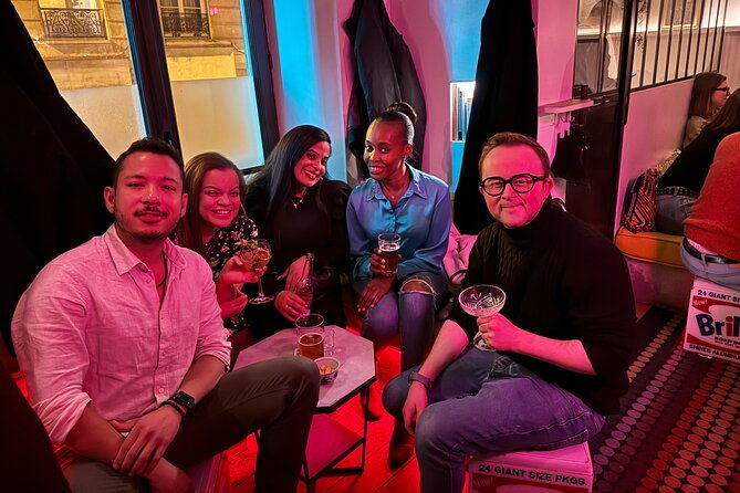 solo-in-paris-meetup-in-a-bar