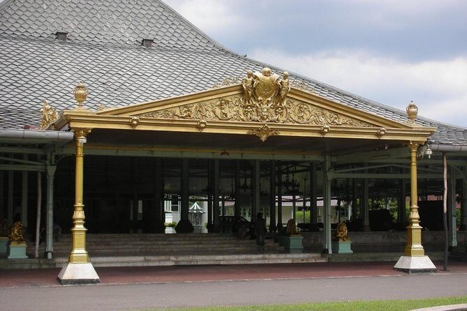 Solo Palace Tour with Sukuh and Ceto Temple from Yogyakarta - The Experience’s Strengths and What They Mean for You