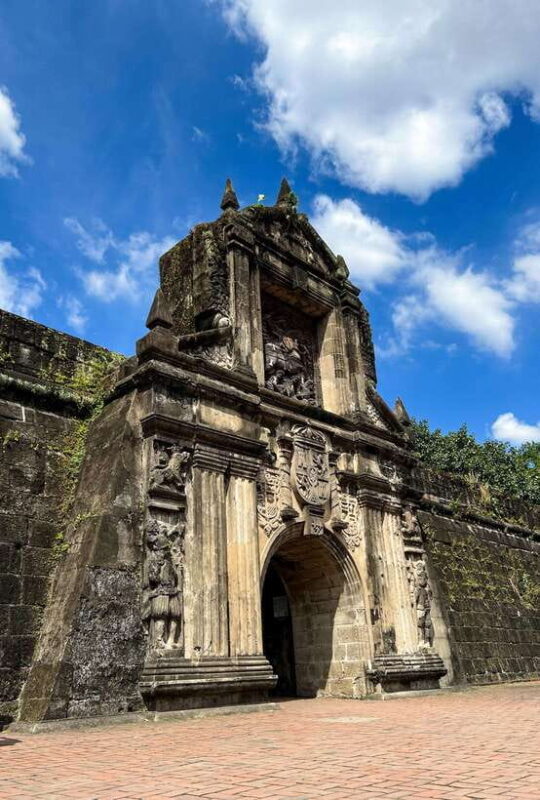 Solo Traveler Friendly Manila Walk w/ Mobile Photography - The Photography Component: How It Elevates the Tour