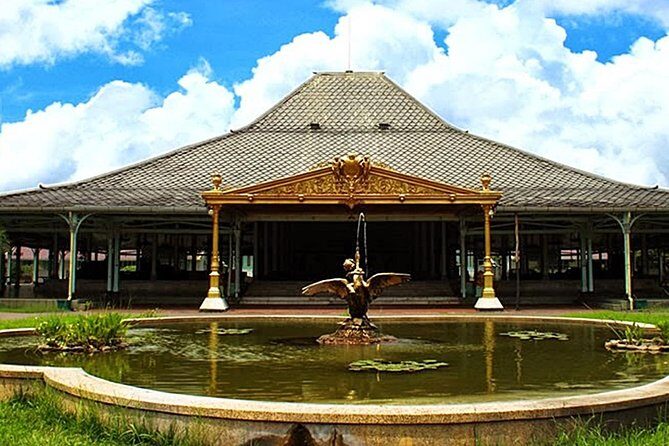 Solo Vintage Tour with Sukuh and Cetho Temple from Yogyakarta - Authenticity and less touristy appeal