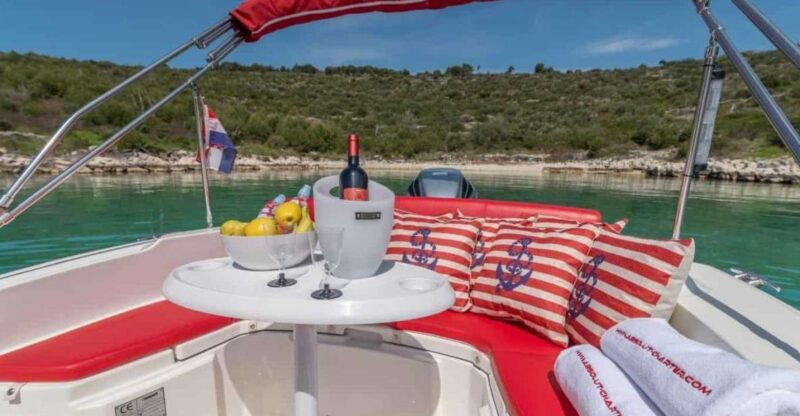 solta-blue-lagoon-and-brac-private-tour