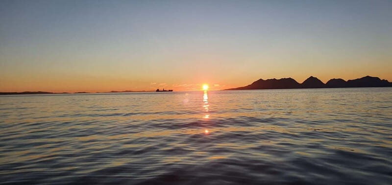 Sommarøy: Midnight Tour by minibus - The Itinerary and What You Can Expect