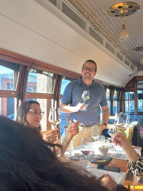 sommelier-in-your-home-white-grapes-from-portugal