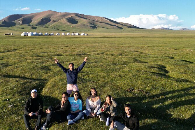 Son Kul Lake Two Day Nomad Tour with Yurt Stay and Local Food - Arriving at Son Kul Lake and the Yurt Experience