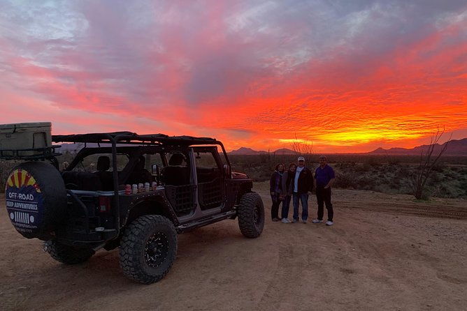 sonoran-desert-jeep-tour-at-sunset