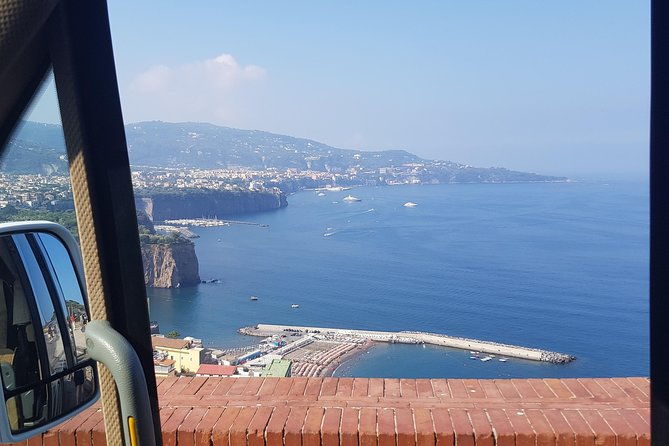 sorrento-amalfi-coast-with-driver-with-tour-guide