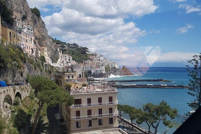 sorrento-amalfi-coast-with-driver-with-tour-guide