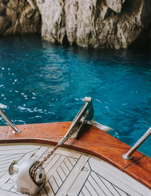 sorrento-capri-and-blue-grotto-yacht-tour-with-snorkeling