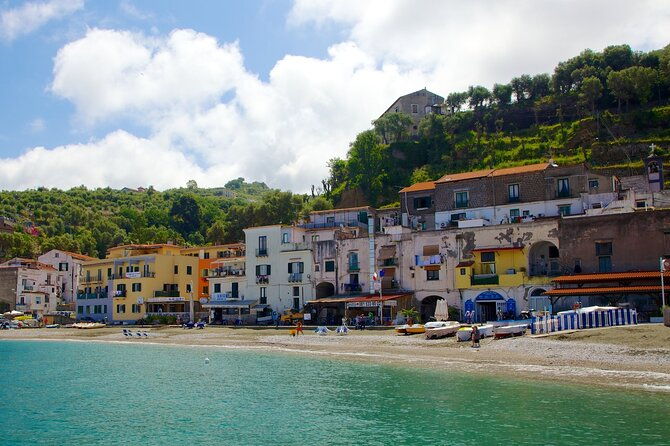 sorrento-coast-cruise-in-typical-gozzo-with-limoncello-tasting
