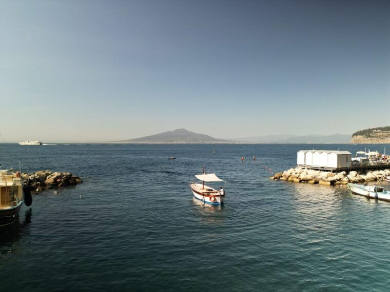 sorrento-gozzo-boat-coastal-cruise-with-swim-and-limoncello