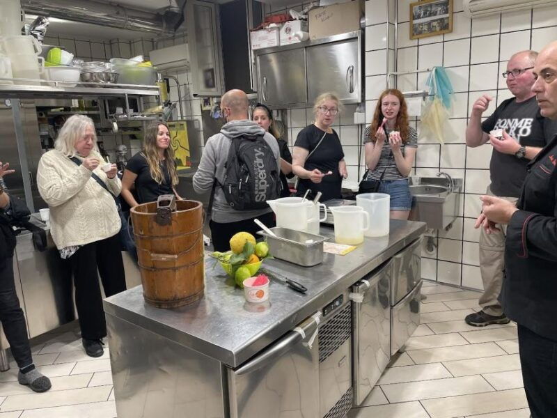 sorrento-ice-cream-making-demonstration-with-tasting