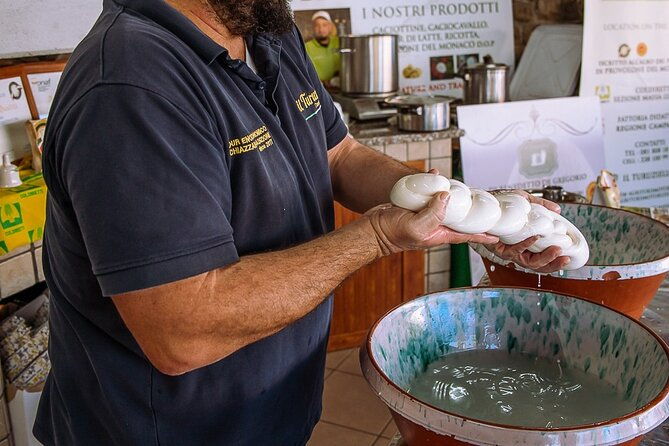 sorrento-lemons-grove-and-farm-tour-tasting-with-pizza-class