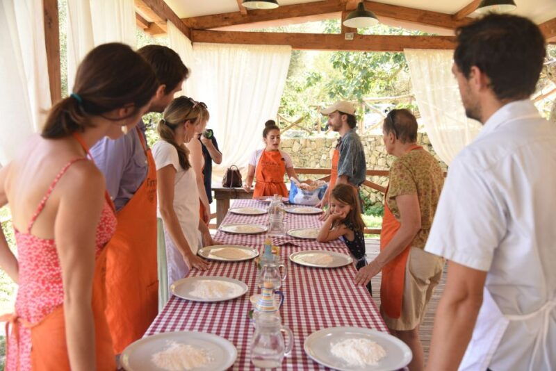 sorrento-pizza-lesson-wine-and-limoncello-at-a-local-farm