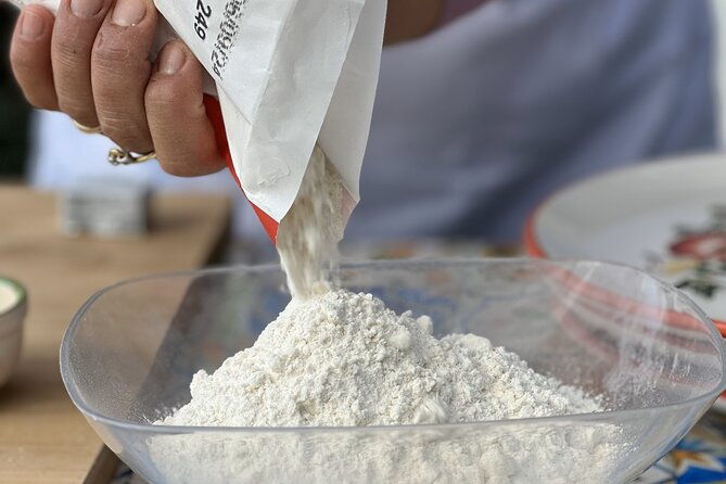 sorrento-pizza-making-with-sea-view