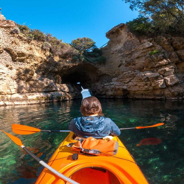 sorrento-premium-kayaking-experience-with-swimming