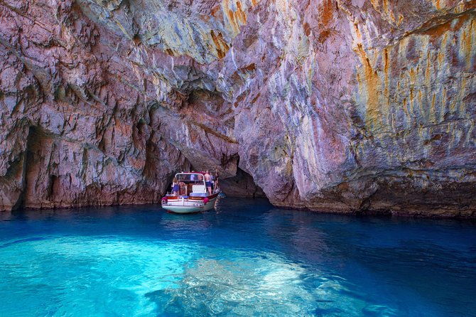 sorrento-private-boat-positano-amalfi-raffaelli-shamal-40
