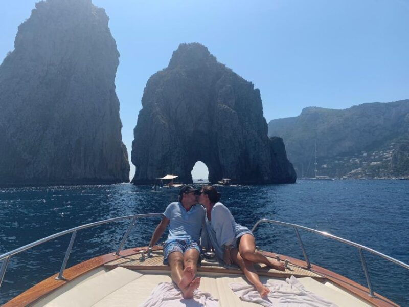 sorrento-private-boat-tour-of-capri-ischia-and-procida