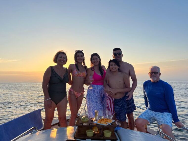 sorrento-private-sunset-boat-tour-with-music-and-aperitif
