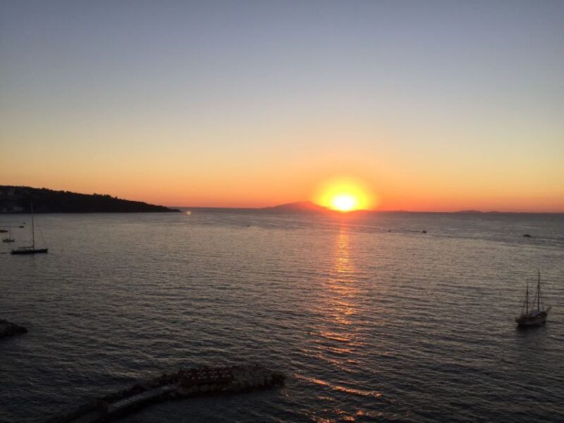 sorrento-scenic-boat-tour-with-aperitif