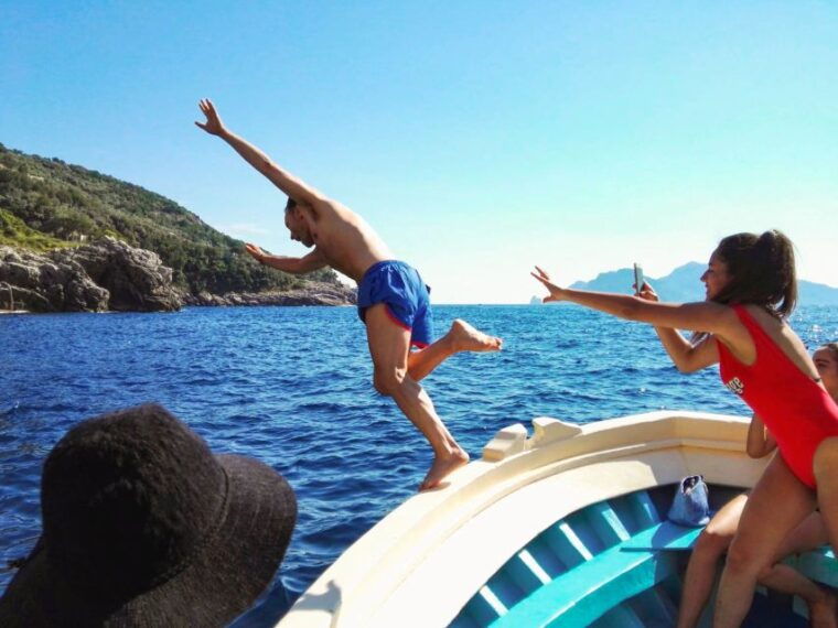 sorrento-sea-fishing-tour-with-lunch-onboard