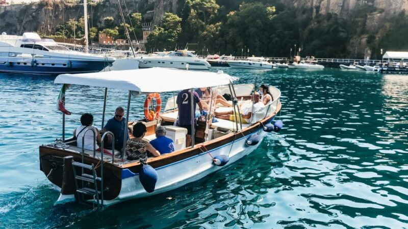 sorrento-sightseeing-cruise-with-limoncello-tasting