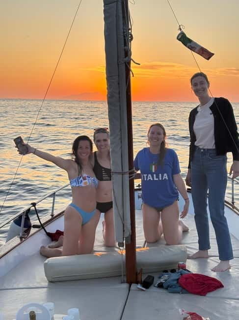 Sorrento Sunset Cruise with Aperitif on Board - Key Points