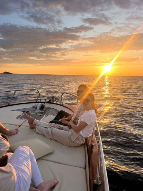 sorrento-sunset-experience-on-a-traditional-gozzo-boat