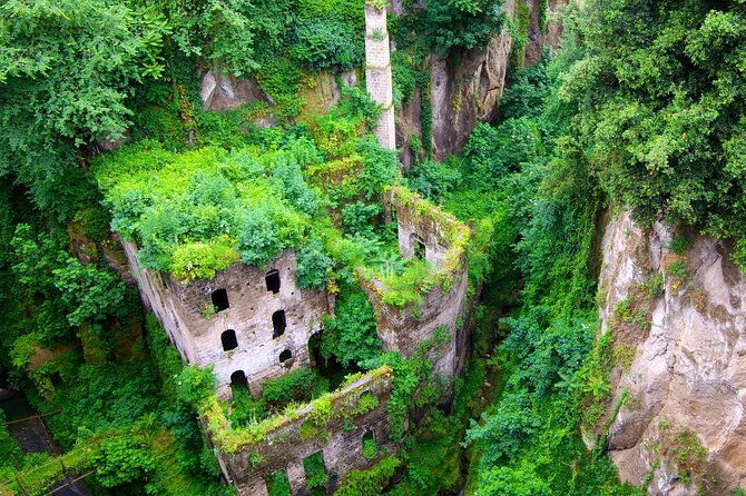 sorrento-tour-with-limoncello-tasting-from-naples
