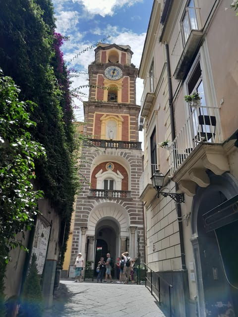 sorrento-walking-tour-history-limoncello-manifacturing