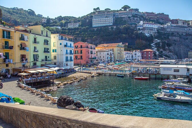 sorrento-walking-tour-with-local-tastings-and-historic-sights