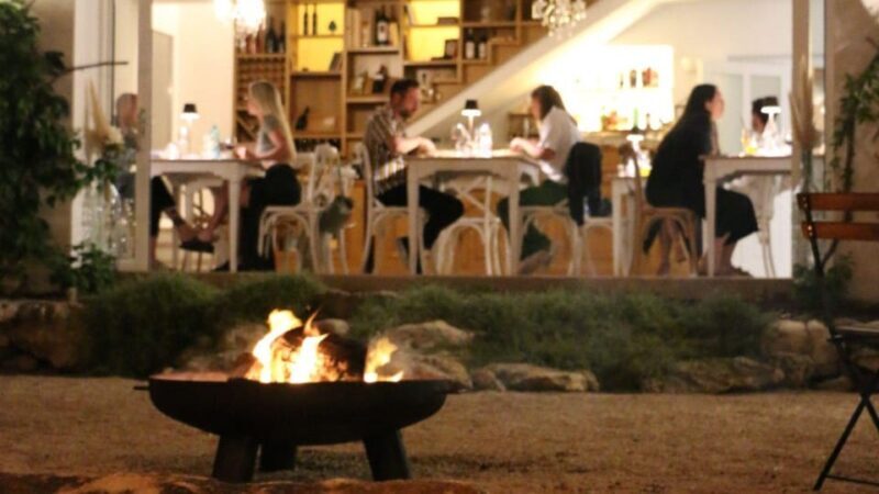 Sorso: relaxing afternoon in a villa with dinner - Key Points