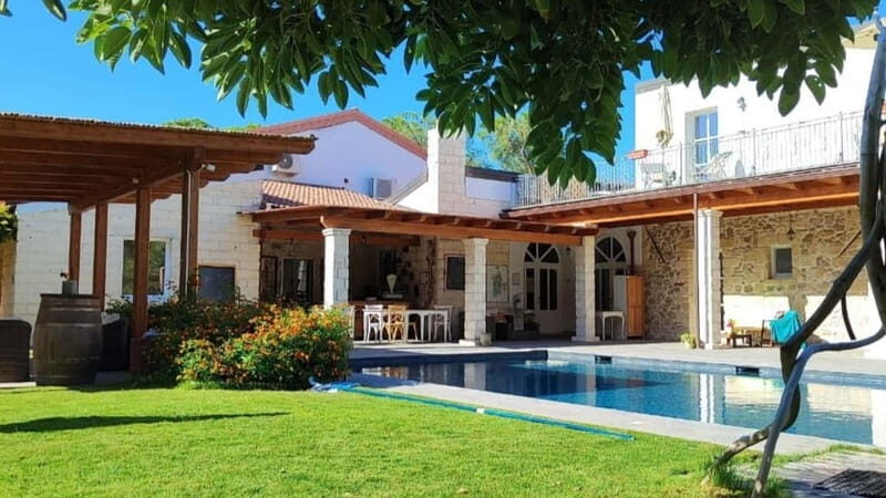 Sorso: relaxing day in a villa - Key Points