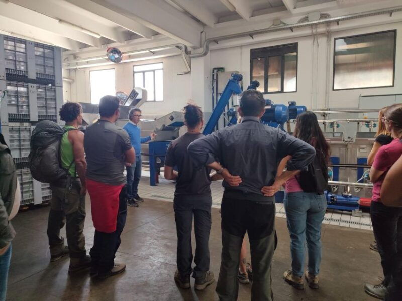 sortino-olive-oil-tasting-with-sicilian-products-and-wine