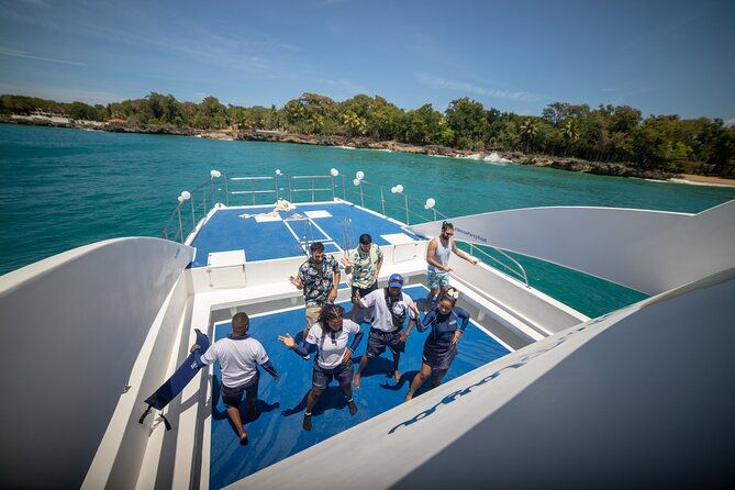 sosua-party-boat-snorkeling-brunch-drinks-snacks-transportation