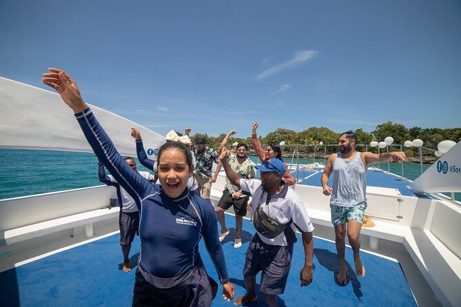 sosua-party-boat-snorkeling-brunch-drinks-snacks-transportation