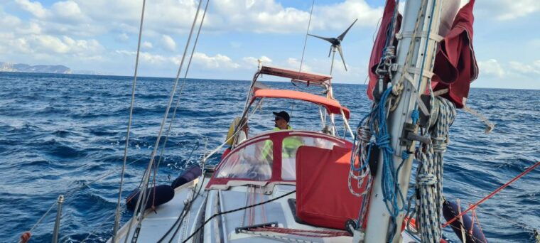 sotogrande-private-sailing-tour-drink-for-groups