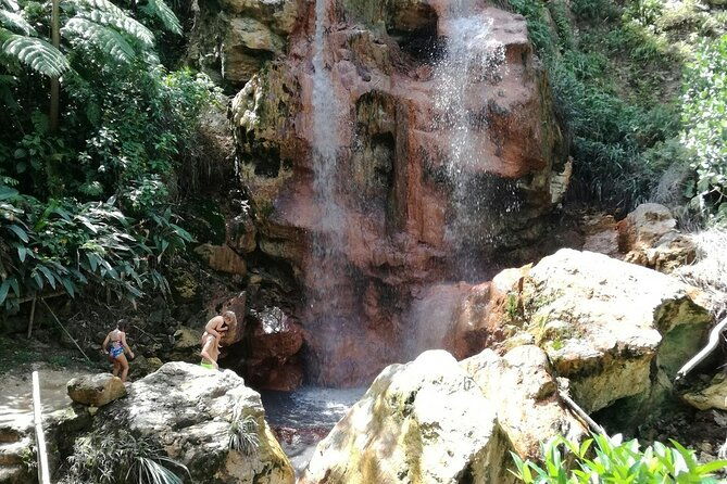 soufriere-catamaran-excursion-sapphire-falls-hike