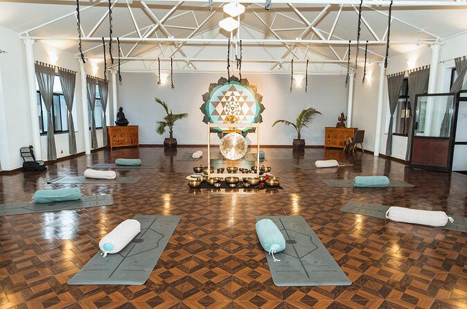 Sound Bath Meditation at Avata-Joint Session - Who Should Consider This Experience?