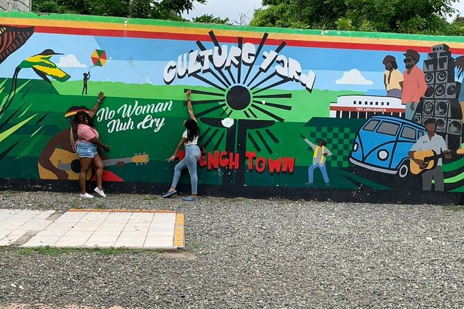 sounds-of-the-city-tour-in-downtown-kingston