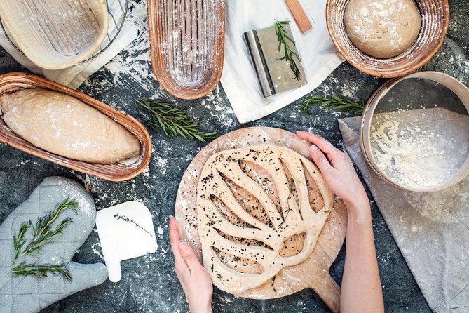 sourdough-bread-making-lunch-experience