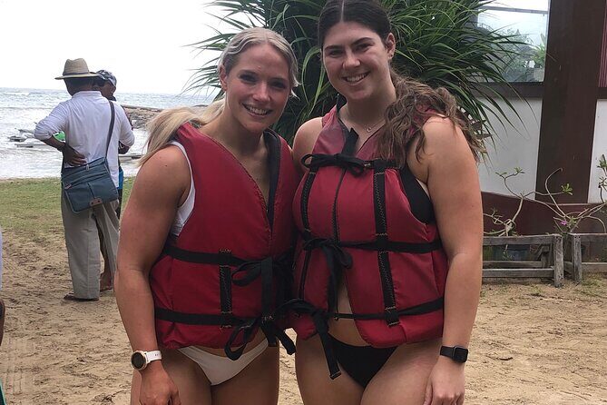 South Bali of Uluwatu temple & famous kecak fire dance perform - The Sum Up