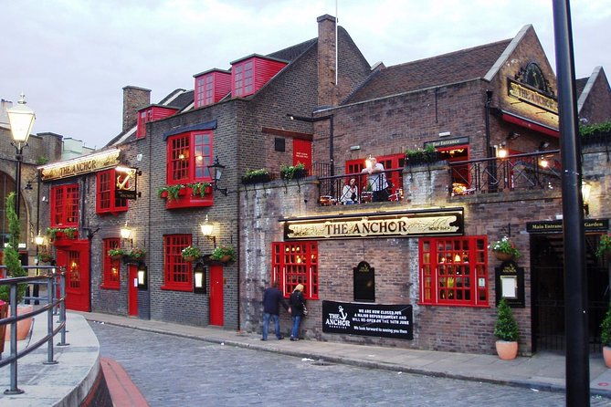 south-bank-london-bridge-walking-tour-enter-the-tower-of-london