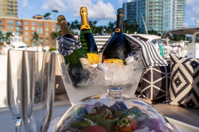 south-beach-miami-bachelorette-boat-day