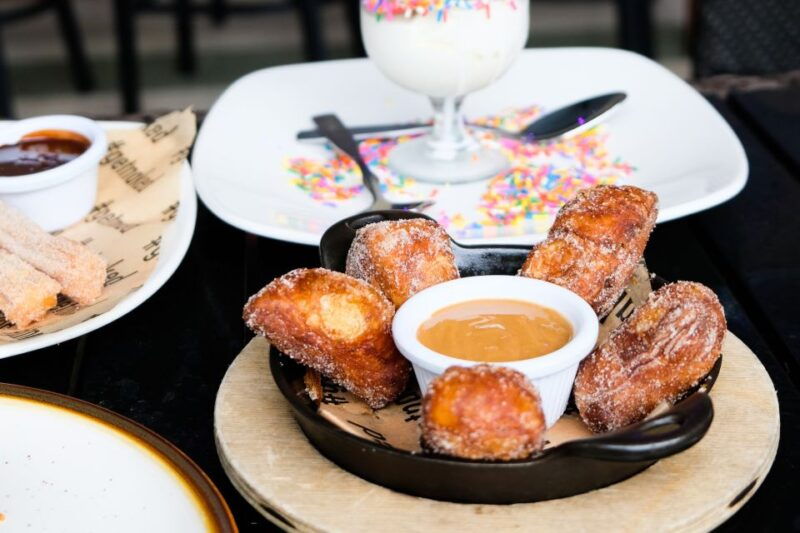 south-beach-sweets-tour-donuts-pastelitos-and-patisseries-2