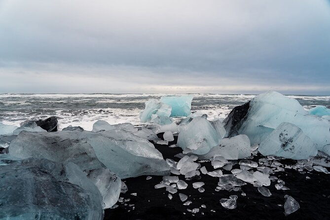 south-iceland-and-glacier-lagoon-jokulsarlon-with-boat-tour