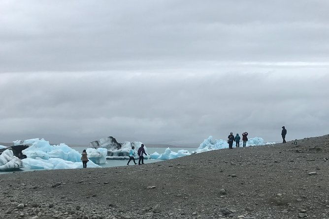 south-iceland-and-glacier-lagoon-jokulsarlon-with-boat-tour