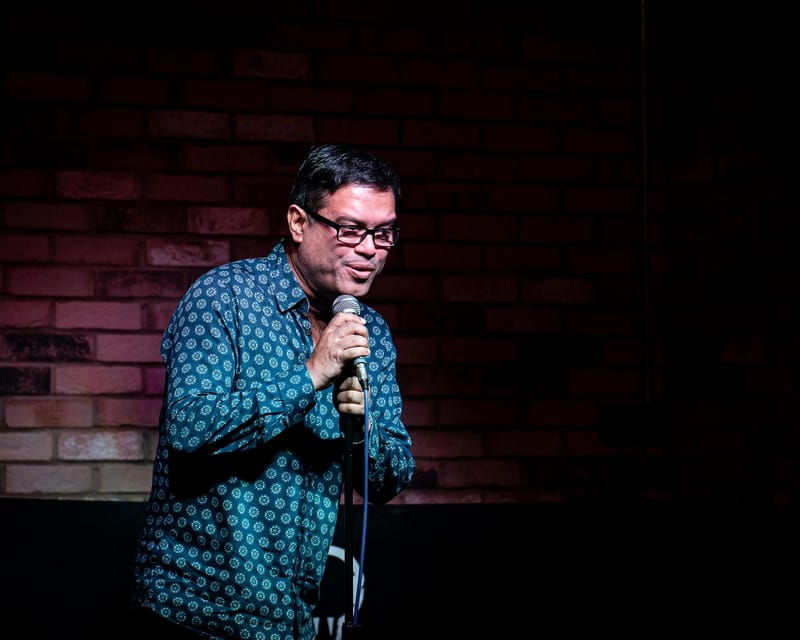 south-london-laugh-train-home-comedy-experience